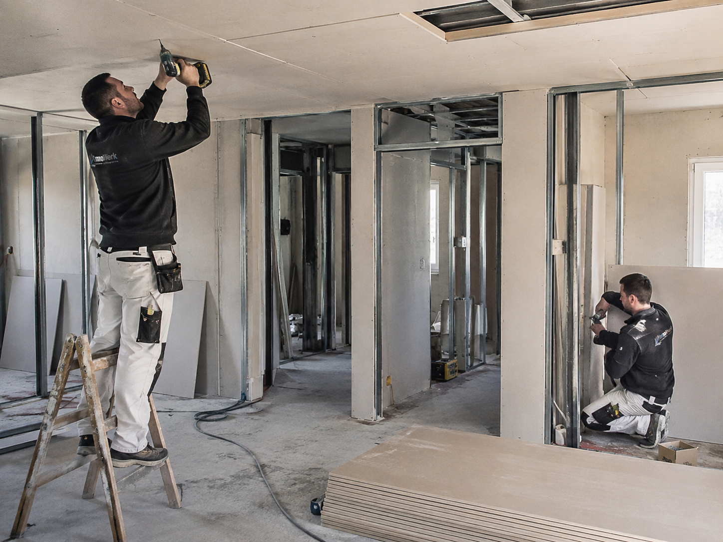 Trockenbau sowie Wand- und Deckenarbeiten zur Anpassung der Raumstruktur
